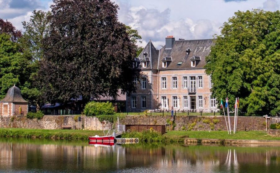 Le château Coulon, Belgium